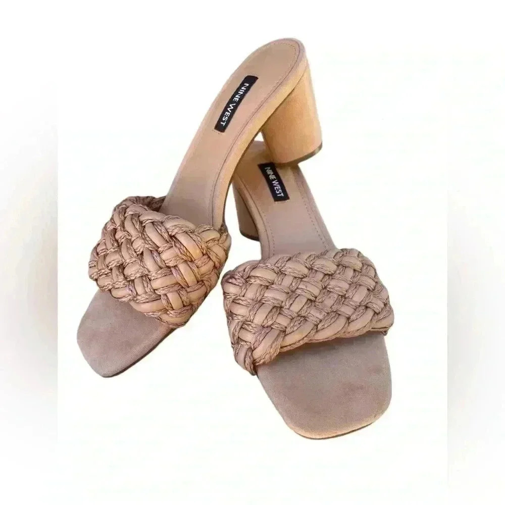 Nine West Women's Driah Tan Neutral
Braided Slide heel Sandal sz 6 preloved